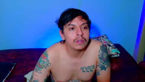 Snapshot of clydexxxbunny chatting on January 22, 5:26 am Clyde and Bunny online show from January 22, 5:26 am