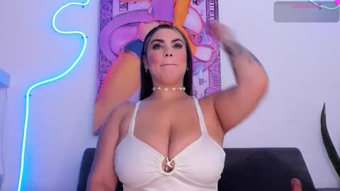 cmila0713 online show from January 15, 11:30 pm