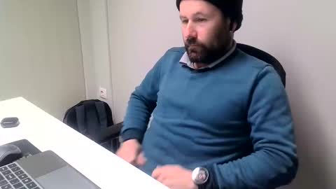 Snapshot of cmp_brandon chatting on January 22, 1:11 pm cmp_brandon online show from January 22, 1:11 pm