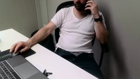 Snapshot of cmp_brandon chatting on February 18, 1:33 pm cmp_brandon online show from February 18, 1:33 pm