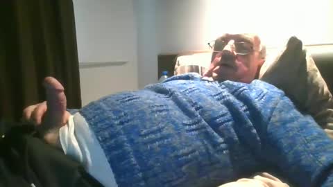 cock9635 online show from March 2, 1:38 pm