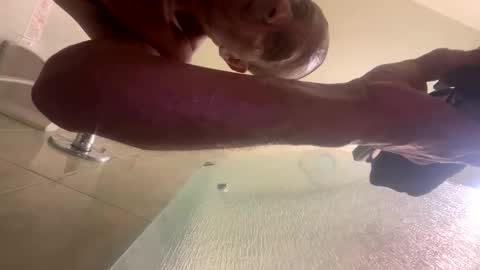 Snapshot of cockspitting chatting on April 3, 1:31 pm cockspitting online show from April 3, 1:31 pm