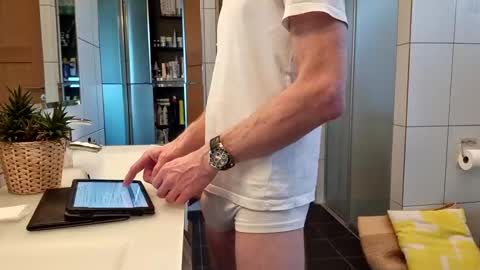 Snapshot of cockvantage chatting on February 13, 3:35 pm Cockvantage online show from February 13, 3:35 pm