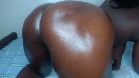 cocoa_devine online show from December 20, 1:18 pm