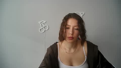 cocoberry1 online show from September 17, 7:10 am