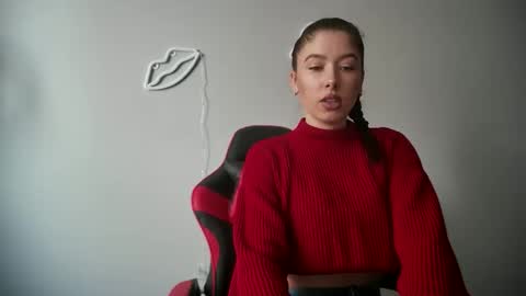 cocoberry1 online show from October 6, 11:40 am