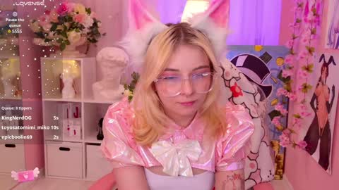 Mia online show from January 13, 12:51 am