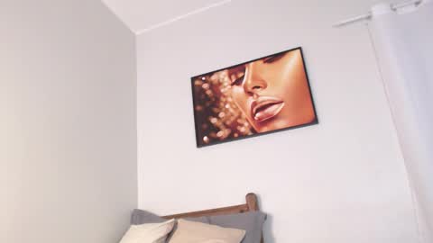 coconutt_oil online show from March 5, 10:39 pm