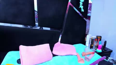 Cocoo  online show from December 21, 10:11 am