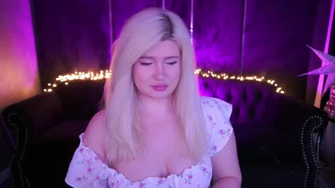 onlyfans amyleyy online show from April 24, 7:00 am