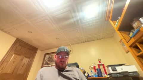Snapshot of codeman9998 chatting on March 6, 5:09 pm codeman9998 online show from March 6, 5:09 pm