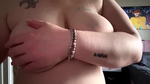 Snapshot of codieraye chatting on June 7, 1:59 pm TheGoddessCodie online show from June 7, 1:59 pm