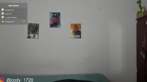 Snapshot of cody_evanss chatting on December 15, 1:54 pm cody online show from December 15, 1:54 pm