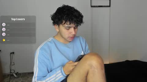 Snapshot of cody_evanss chatting on September 17, 1:18 am cody online show from September 17, 1:18 am