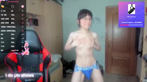 Snapshot of codyshome chatting on November 10, 8:19 pm Cody Bryan Maverick online show from November 10, 8:19 pm