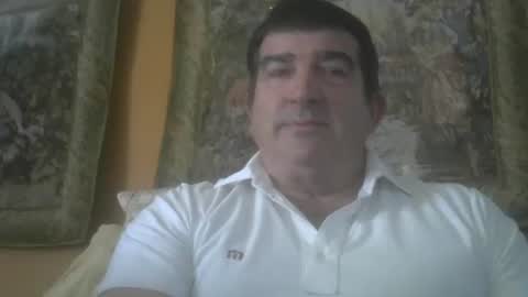 Snapshot of coffee90028 chatting on February 17, 12:32 am coffee90028 online show from February 17, 12:32 am