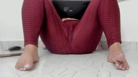 Snapshot of coffee_hot chatting on December 21, 3:36 am laurita online show from December 21, 3:36 am