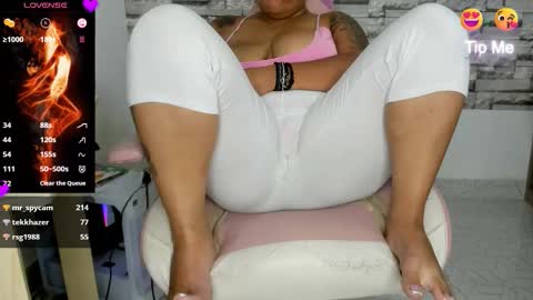 Snapshot of coffee_hot chatting on September 14, 3:49 am laurita online show from September 14, 3:49 am