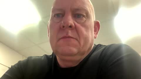 col4nows online show from September 13, 7:30 am