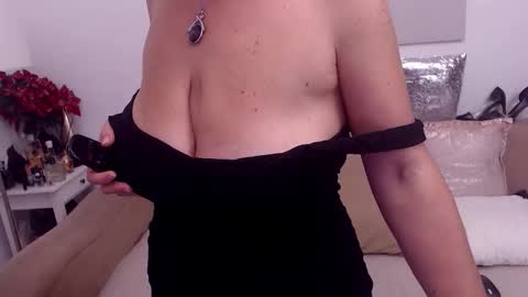 Maddison online show from October 19, 4:07 pm