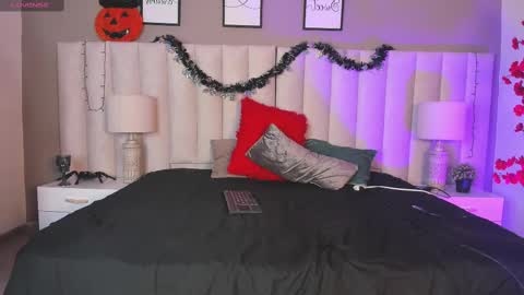 college_muscle_ass online show from October 24, 3:03 am