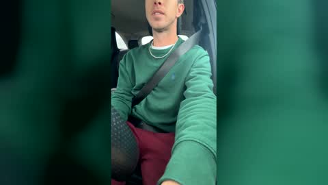 Snapshot of collegedudejames chatting on December 17, 6:47 pm DILF James online show from December 17, 6:47 pm