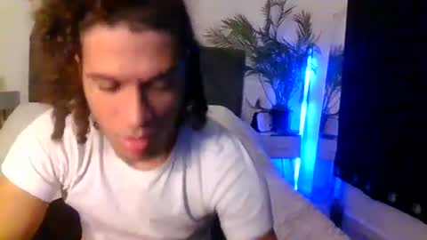 Snapshot of collegeitalian chatting on May 18, 3:35 am Adonis of online show from May 18, 3:35 am