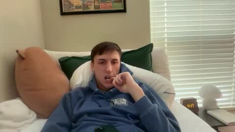 collegetwinky6769 online show from February 2, 10:19 pm