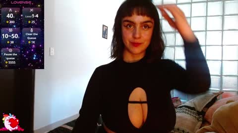 Collette online show from December 4, 5:44 pm