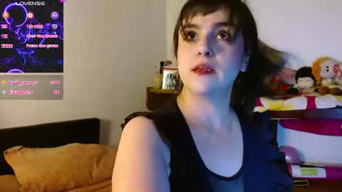 Snapshot of collette_beaufoy chatting on July 26, 7:26 am Collette online show from July 26, 7:26 am