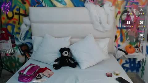 valentina online show from October 16, 1:01 pm