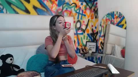 valentina online show from January 18, 11:58 am