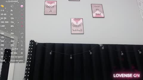 Snapshot of colombia_mommy_ chatting on January 9, 12:30 pm  GRETCHEN  online show from January 9, 12:30 pm