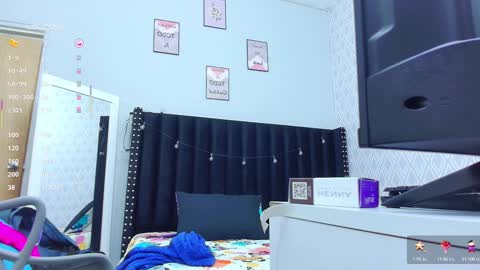 Snapshot of colombia_mommy_ chatting on February 17, 12:38 pm  GRETCHEN  online show from February 17, 12:38 pm