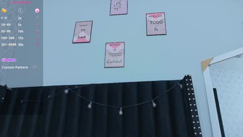 Snapshot of colombia_mommy_ chatting on September 29, 12:32 pm  GRETCHEN  online show from September 29, 12:32 pm