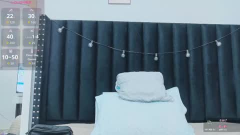 Snapshot of colombia_mommy_ chatting on October 11, 12:36 pm  GRETCHEN  online show from October 11, 12:36 pm