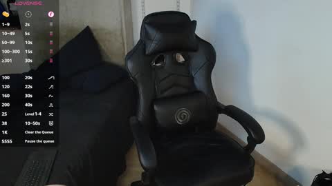 colombianmuscle8 online show from September 13, 10:20 pm