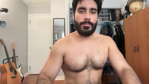 Snapshot of colombianstud94 chatting on April 15, 10:21 pm colombianstud94 online show from April 15, 10:21 pm