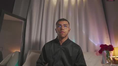 colstorw_ online show from February 20, 10:05 am