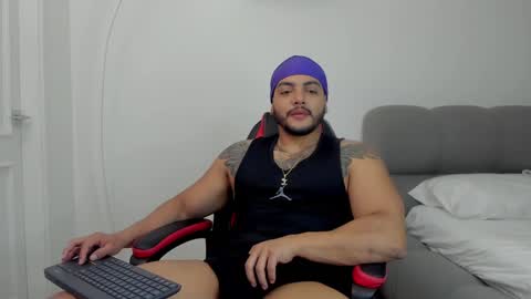 Snapshot of colton_mars chatting on February 2, 12:30 am Jhoan online show from February 2, 12:30 am