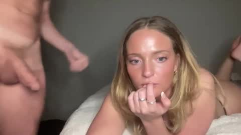 Snapshot of coltsteele69 chatting on April 6, 3:37 am coltsteele69 online show from April 6, 3:37 am