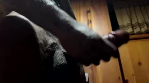 Snapshot of columbusohio614 chatting on December 20, 5:04 am Heavyd614 online show from December 20, 5:04 am