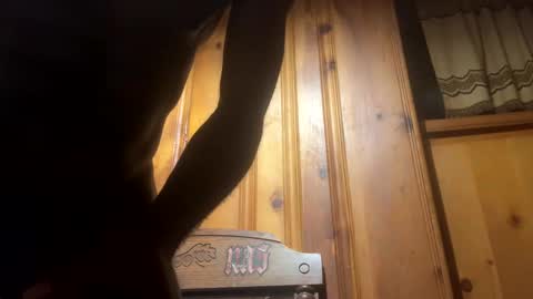 Snapshot of columbusohio614 chatting on December 21, 12:49 pm Heavyd614 online show from December 21, 12:49 pm