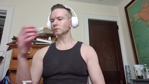 Snapshot of comecontrol chatting on March 2, 3:16 pm comecontrol online show from March 2, 3:16 pm