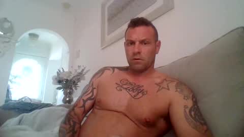 comesee10 online show from May 10, 8:41 am