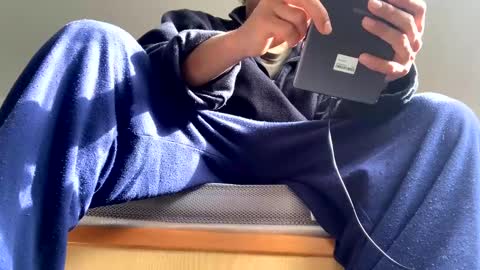 Snapshot of comobailamioso chatting on March 9, 9:24 am comobailamioso online show from March 9, 9:24 am