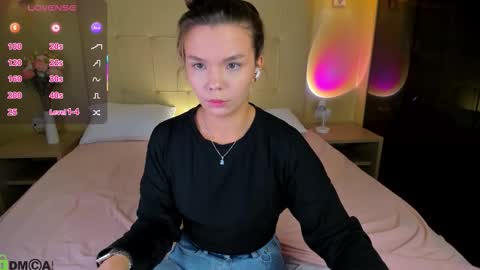 Snapshot of completee_fool chatting on October 20, 1:17 am completee_fool online show from October 20, 1:17 am