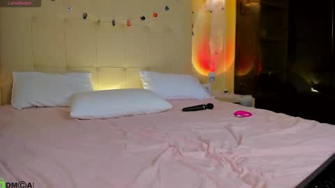 Snapshot of completee_fool chatting on November 1, 12:34 am completee_fool online show from November 1, 12:34 am