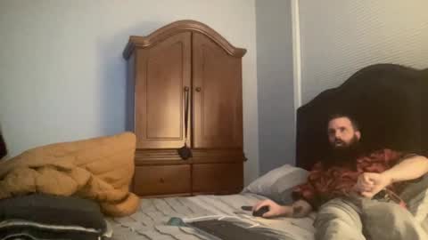 Snapshot of concentralized chatting on February 4, 3:54 am Matt online show from February 4, 3:54 am