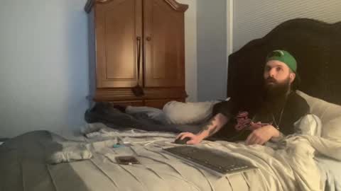 Snapshot of concentralized chatting on February 8, 9:13 am Matt online show from February 8, 9:13 am